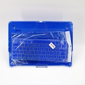 Slickblue (TM) 3 in 1 Accessory Kit For Macbook Air 13"